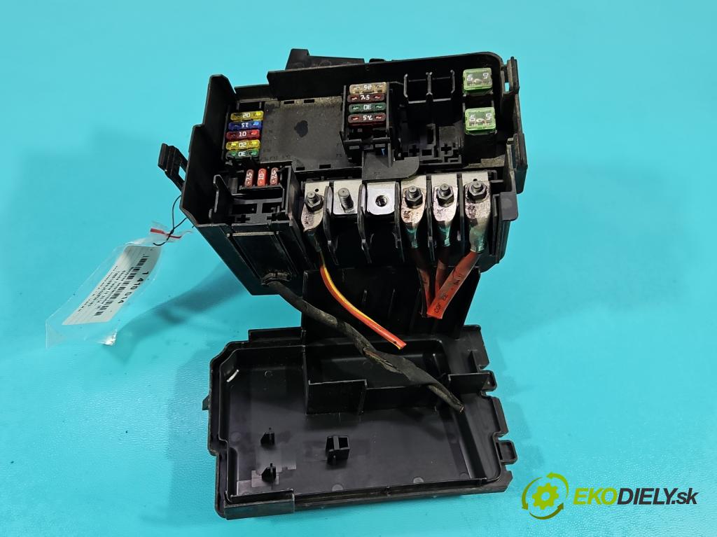 Skoda Fabia III 2014- 1.0 mpi 75 hp manual 55 kW 999 cm3 5- skříňka pojistková 6C0907361F (Pojistkové skříňky)