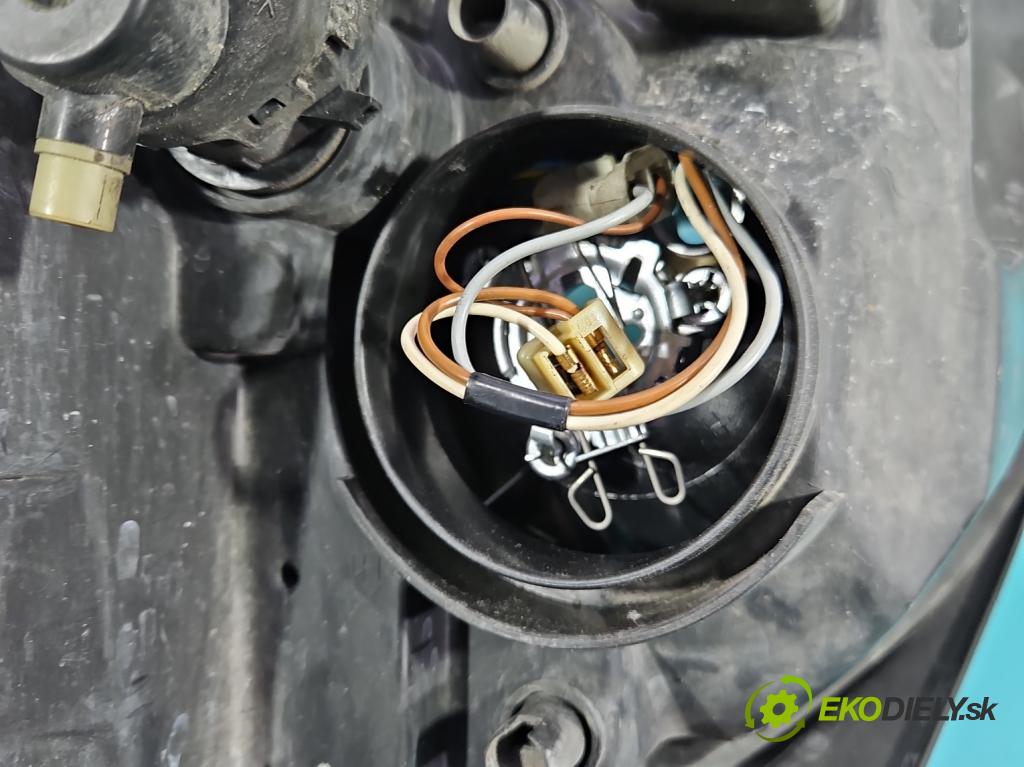 Renault Clio II 1998-2012 1.5 dci 82 HP manual 60 kW 1461 cm3 5- Reflektor: pravý  (Pravé)