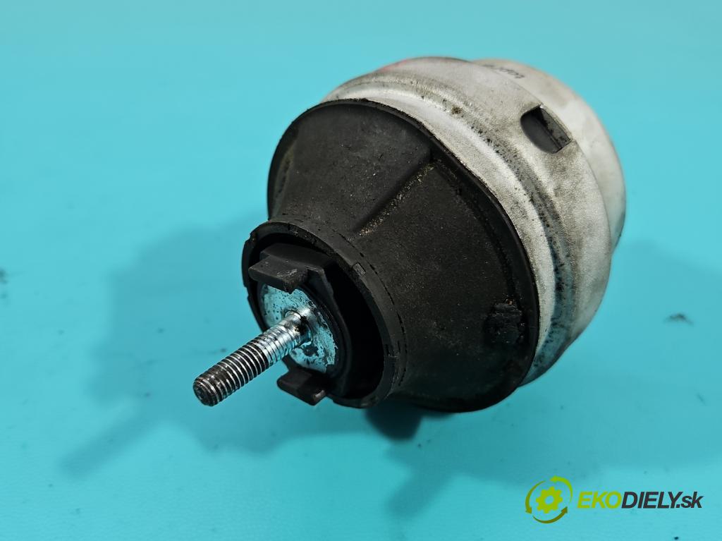 Audi A4 B5 1994-2001 1.9 tdi 90 HP manual 66 kW 1896 cm3 4- airbag motora  (Držiak motora)
