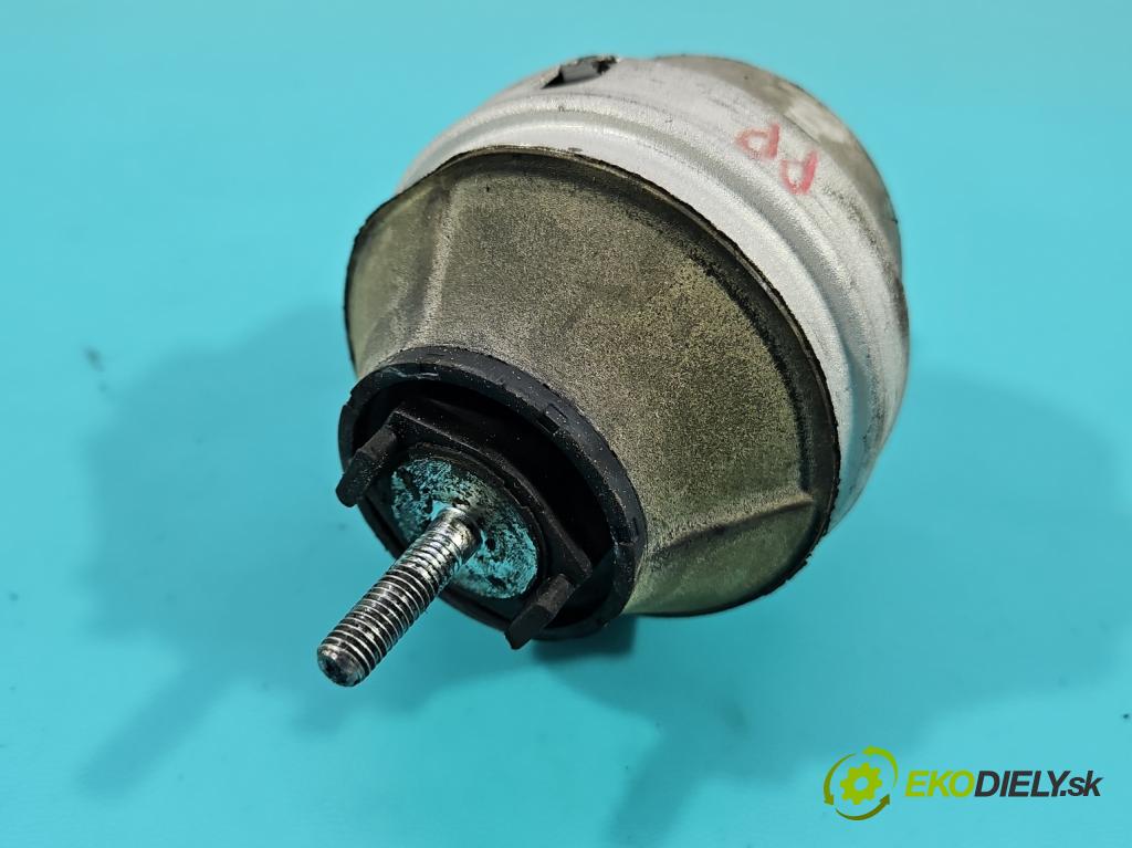 Audi A4 B5 1994-2001 1.9 tdi 90 HP manual 66 kW 1896 cm3 4- airbag motora  (Držiak motora)
