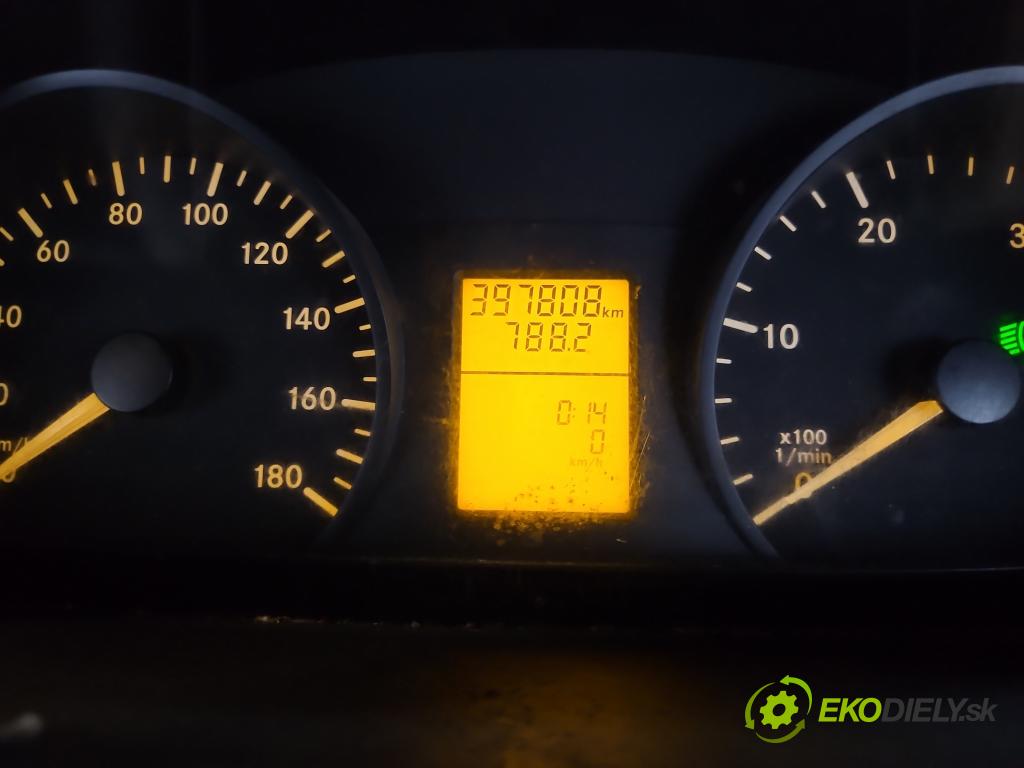 Mercedes Sprinter II 906 2006-  2.1 CDI 129 HP manual 95 kW 2143 cm3 5- prístrojovka/ budíky A9065420101 (Prístrojové dosky, displeje)