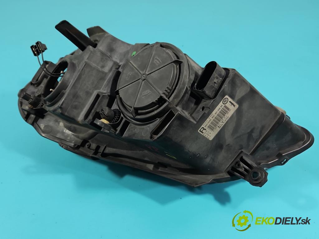 Vw Polo IV 9N 2001-2009 1.4 tdi 69KM manual 51 kW 1422 cm3 3- Reflektor: pravý 6Q1941008AK (Pravé)