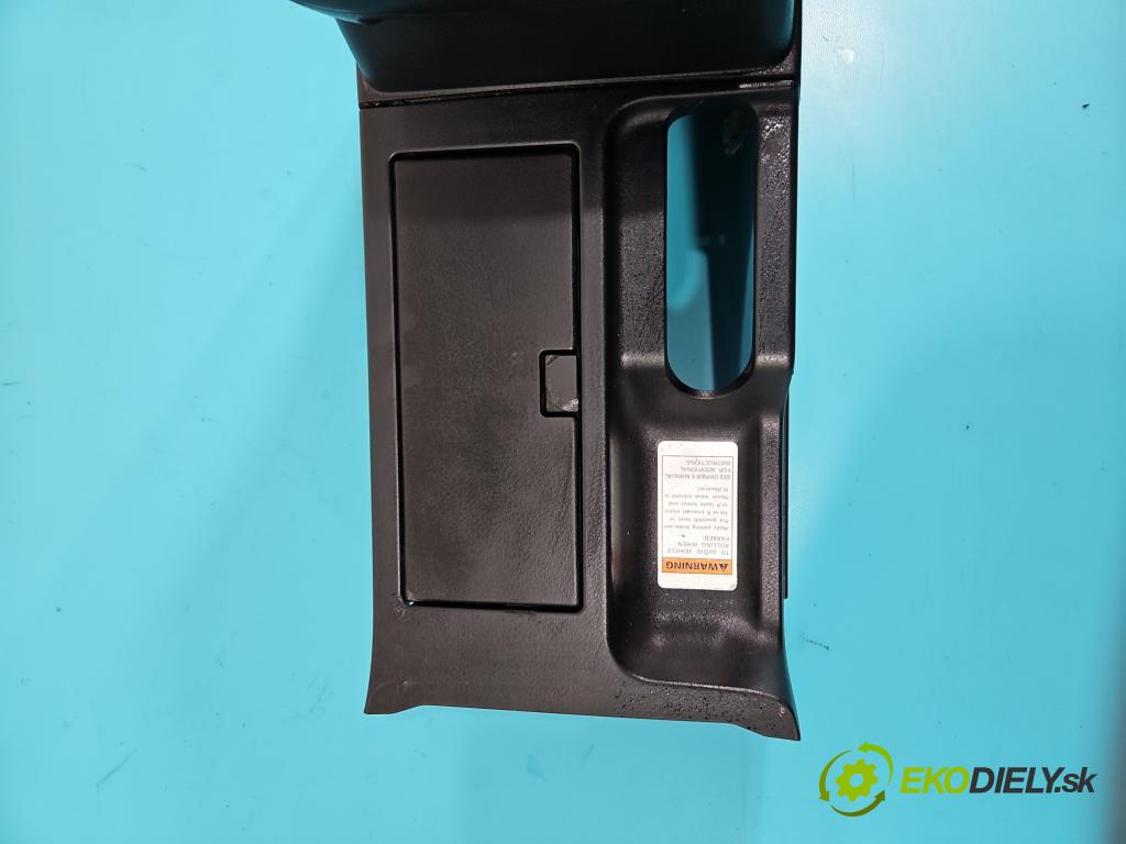 Suzuki Grand Vitara II 2005-2014 2.0 16V 140 HP manual 103 kW 1995 cm3 5- operadlo  (Lakťové opierky)