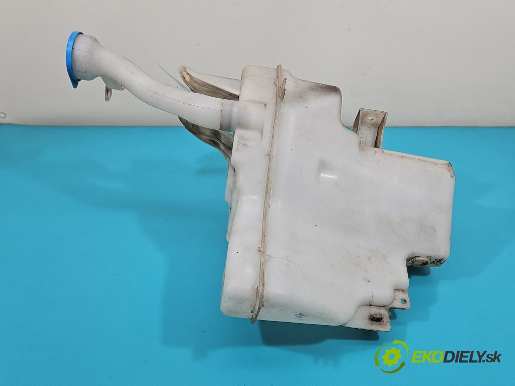 Suzuki Grand Vitara II 2005-2014 2.0 16V 140 HP manual 103 kW 1995 cm3 5- nádržka tekutina: ostrekovačov