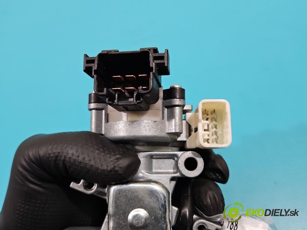 Suzuki Grand Vitara II 2005-2014 2.0 16V 140 HP manual 103 kW 1995 cm3 5- Spínačka 33970-65J00 (Spínacie skrinky a kľúče)