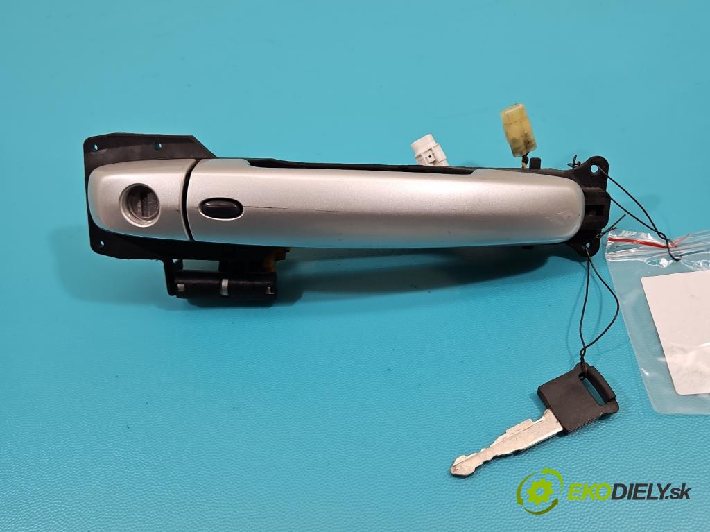 Suzuki Grand Vitara II 2005-2014 2.0 16V 140 HP manual 103 kW 1995 cm3 5- rukoväť predné ľavé mimo:  (Vonkajšie predné ľavé)