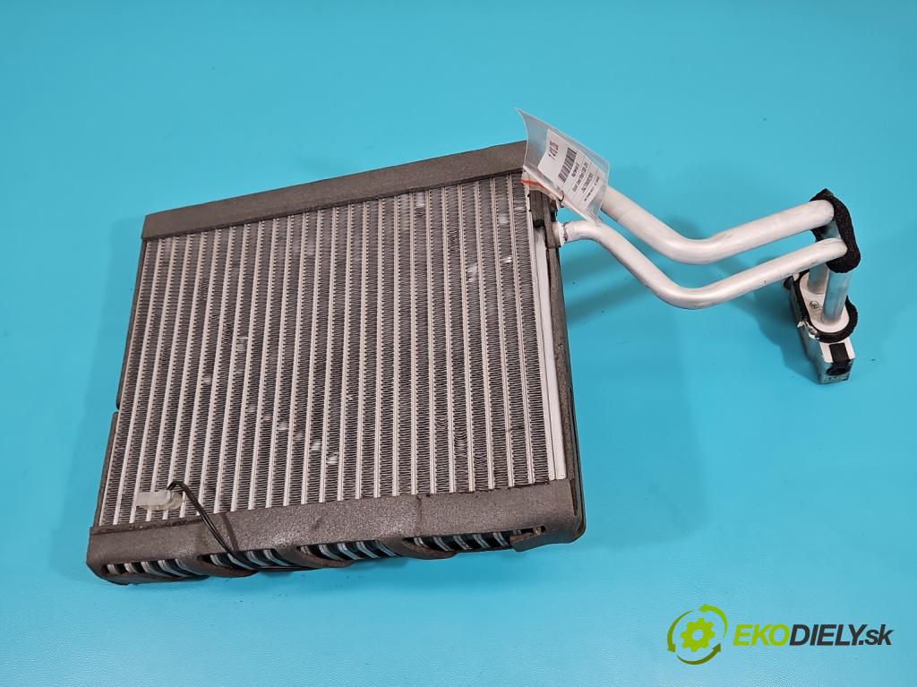 Suzuki Grand Vitara II 2005-2014 2.0 16V 140 HP manual 103 kW 1995 cm3 5- radiator  (Radiátor kúrenia)