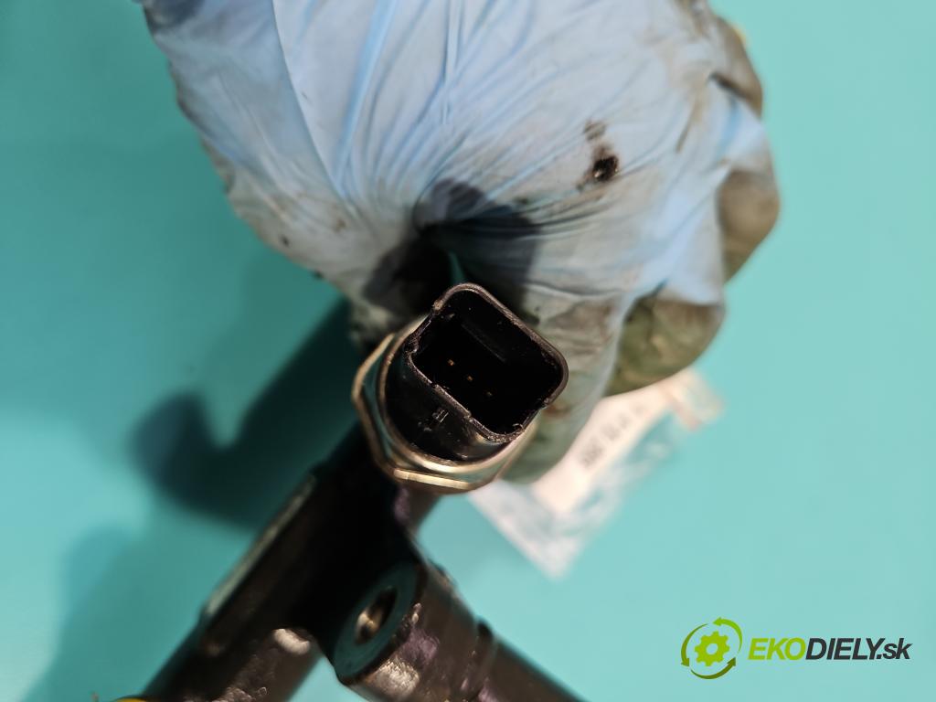 Ford Kuga Mk1 2008-2013 2.0 TDCI 140 HP automatic 103 kW 1997 cm3 5- lišta vstrekovacia 9681909680-03 (Vstrekovacie lišty)