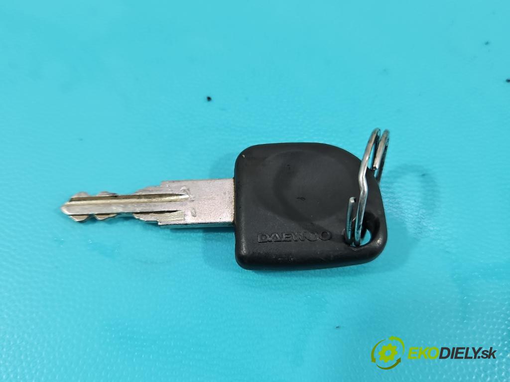 Daewoo Matiz 0.8 51KM manual 37,5 kW 796 cm3 5- Spínačka  (Spínacie skrinky a kľúče)