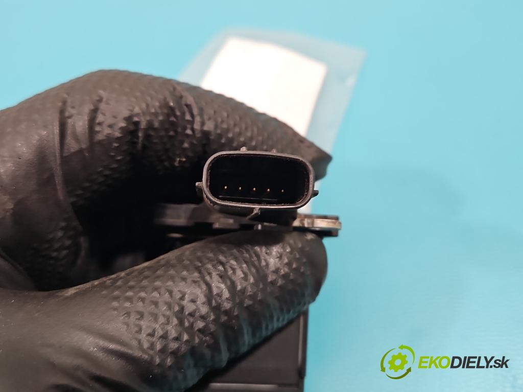 Toyota Corolla E15 2007-2014 1.4 D4D 90 HP manual 66 kW 1364 cm3 4- průtokoměr: 22204-26010 (Váhy vzduchu)