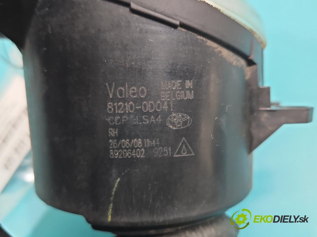 Toyota Corolla E15 2007-2014 1.4 D4D 90 hp manual 66 kW 1364 cm3 4- Halogen pravý 81210-0D041 (Ostatné)