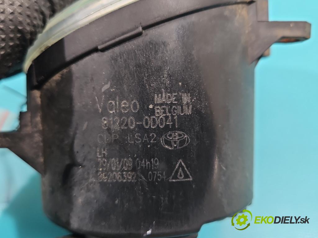 Toyota Corolla E15 2007-2014 1.4 D4D 90 hp manual 66 kW 1364 cm3 4- Halogen levý 89210657 (Ostatné)