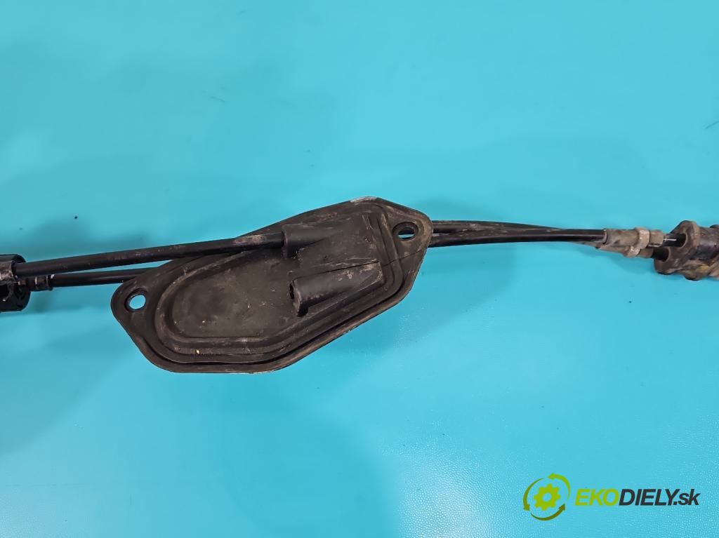 Toyota Corolla E15 2007-2014 1.4 D4D 90 HP manual 66 kW 1364 cm3 4- Páka: Změny: stupeň,rýchlosť  (Rýchlostná páka (kulisa))