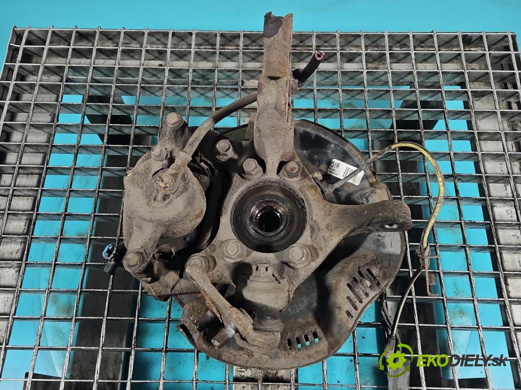 Toyota Corolla E15 2007-2014 1.4 D4D 90 HP manual 66 kW 1364 cm3 4- náboj pravé  (Náboje)