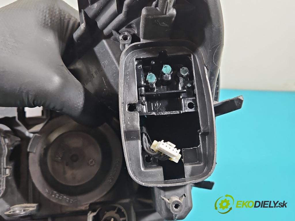 Renault Megane IV 2016-2024 1.2 Tce 132  HP manual 97 kW 1197 cm3 5- Reflektor: pravý 260100141R (Pravé)