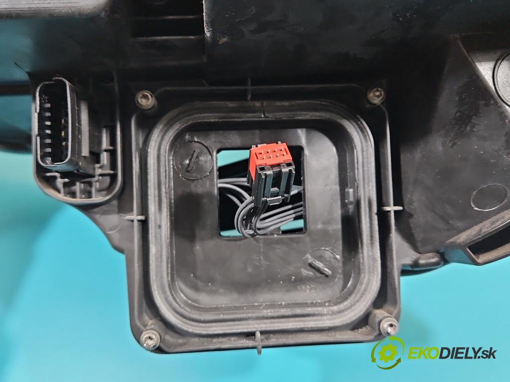 Renault Megane IV 2016-2024 1.2 Tce 132  HP manual 97 kW 1197 cm3 5- Reflektor: pravý 260100141R (Pravé)