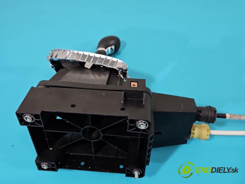 Opel Astra IV 2009-2015 1.4 T 140 HP manual 103 kW 1362 cm3 5- Páka: Změny: stupeň,rýchlosť 55577540 (Rýchlostné páky / kulisy)