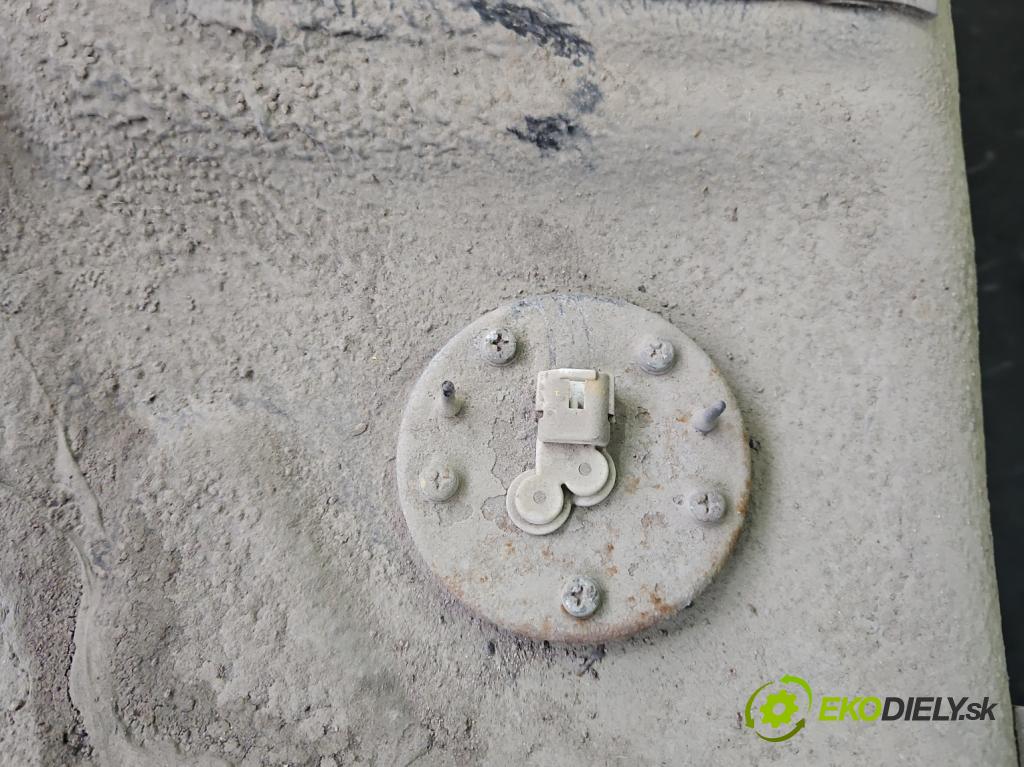 Suzuki Grand Vitara II 2005-2014 2.0 16V 140 hp manual 103 kW 1995 cm3 5- Nádrž: paliva  (Nádrže)