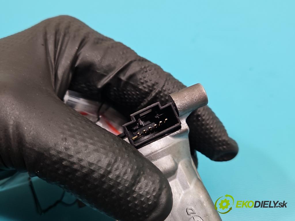 Seat Altea 2.0 tdi 140 HP manual 103 kW 1968 cm3 5- Spínačka  (Spínacie skrinky a kľúče)