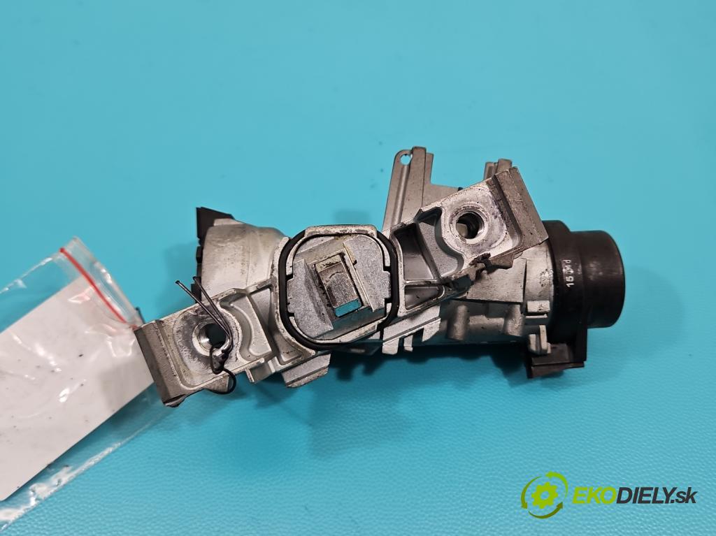 Seat Altea 2.0 tdi 140 HP manual 103 kW 1968 cm3 5- Spínačka  (Spínacie skrinky a kľúče)