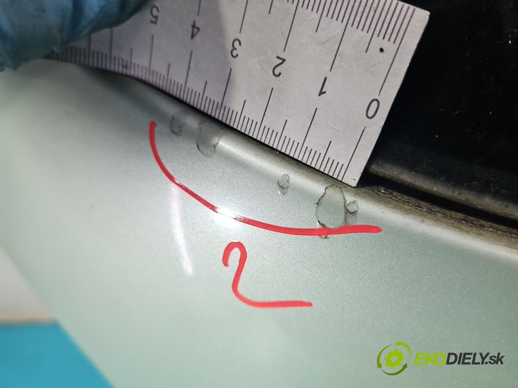 Toyota Starlet 1.3 16v 75 hp manual 55 kW 1332 cm3 5- zadní kufrové dveře  (Zadní kapoty)