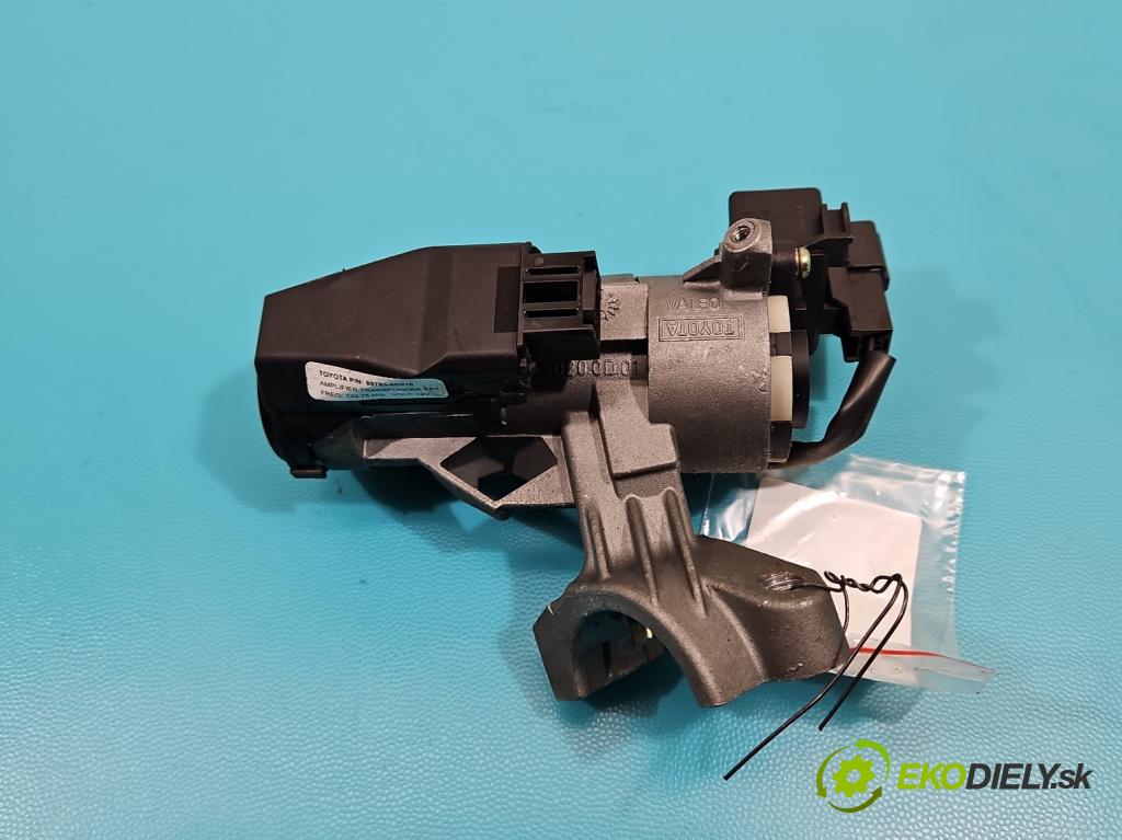 Toyota Yaris I 1999-2005 1.0 vvti 65 HP manual 48 kW 998 cm3 5- Spínačka  (Spínacie skrinky a kľúče)