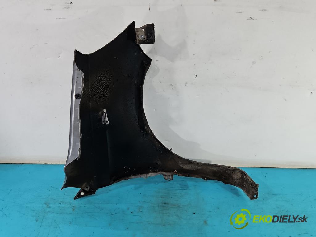 Toyota Yaris I 1999-2005 1.0 vvti 65 hp manual 48 kW 998 cm3 5- blatnik přední levý  (Predné ľavé)