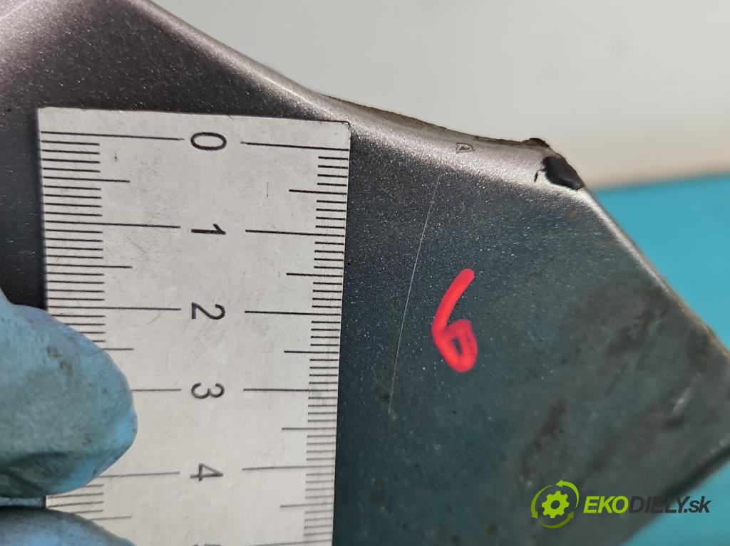 Toyota Yaris I 1999-2005 1.0 vvti 65 hp manual 48 kW 998 cm3 5- blatnik přední levý  (Predné ľavé)