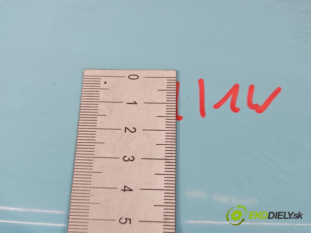 Renault Twingo II 2007-2014 1.5 dci 86 hp manual 63 kW 1461 cm3 3- zadní kufrové dveře  (Zadní kapoty)