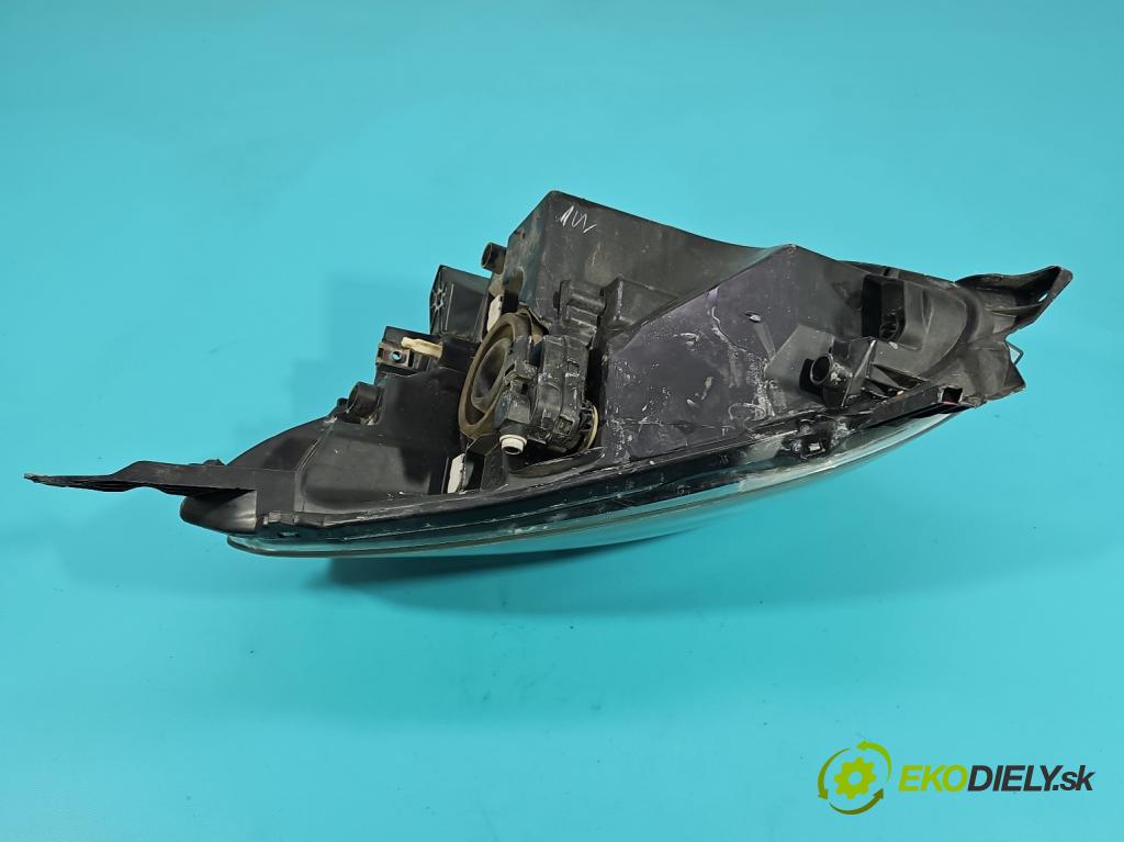 Renault Twingo II 2007-2014 1.5 dci 86 HP manual 63 kW 1461 cm3 3- Reflektor: pravý  (Pravé)