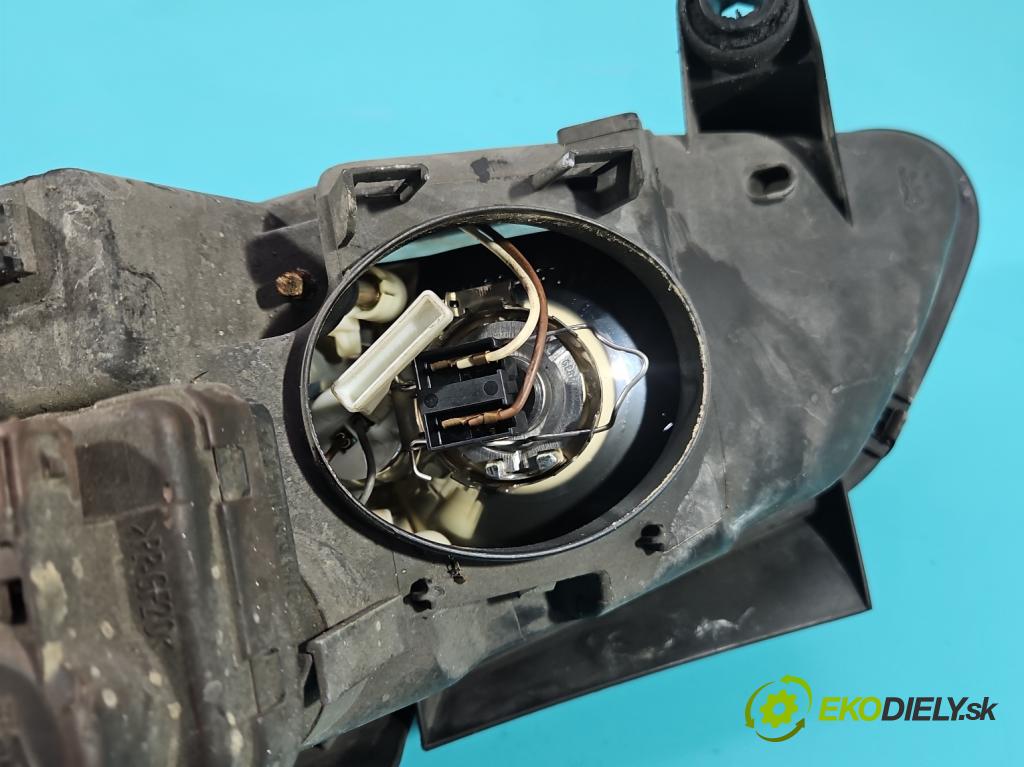 Peugeot 406 2.1 TD 109 HP manual 80 kW 2088 cm3 5- Reflektor: pravý 9616251280 (Pravé)