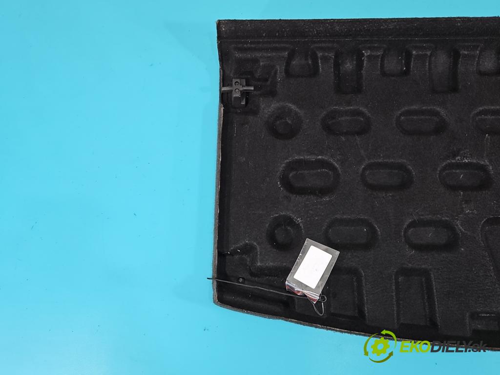 Seat Altea 2.0 tdi 140 HP manual 103 kW 1968 cm3 5- zadná  (Pláta zadné)