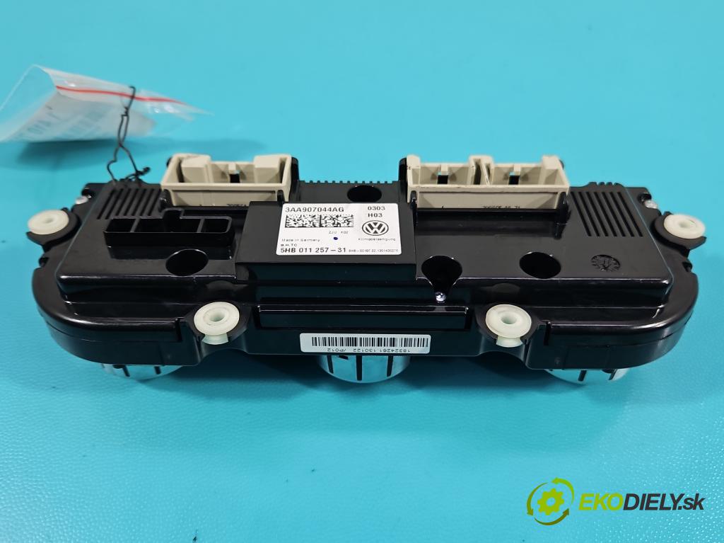Vw Touran I 2003-2015 1.4 tsi 140 HP manual 103 kW 1390 cm3 5- panel kúrenia 3AA907044AG