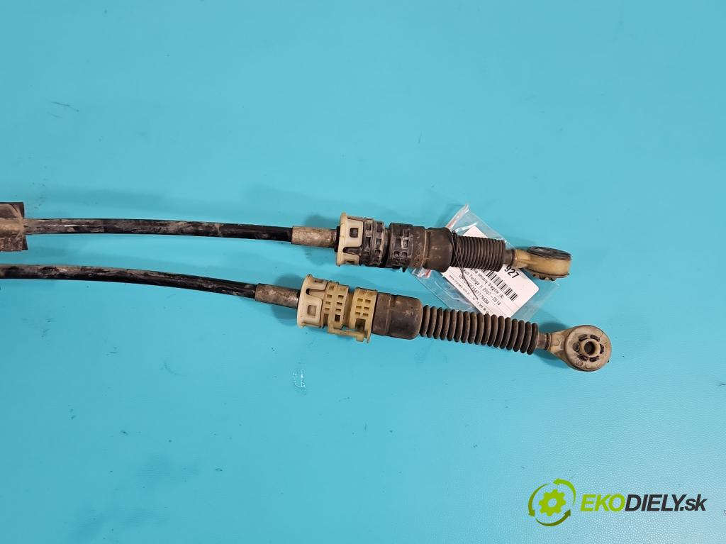 Renault Twingo II 2007-2014 1.5 dci 86 HP manual 63 kW 1461 cm3 3- Páka: Změny: stupeň,rýchlosť 8201036855B (Rýchlostná páka (kulisa))