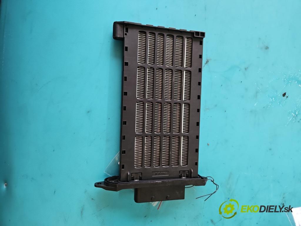Renault Twingo II 2007-2014 1.5 dci 86 HP manual 63 kW 1461 cm3 3- radiator 103789T (Radiátor kúrenia)