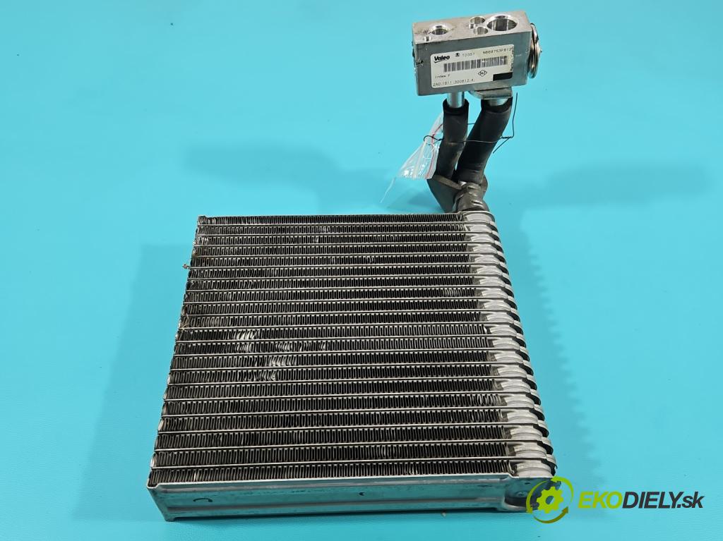 Renault Twingo II 2007-2014 1.5 dci 86 HP manual 63 kW 1461 cm3 3- radiator  (Radiátor kúrenia)