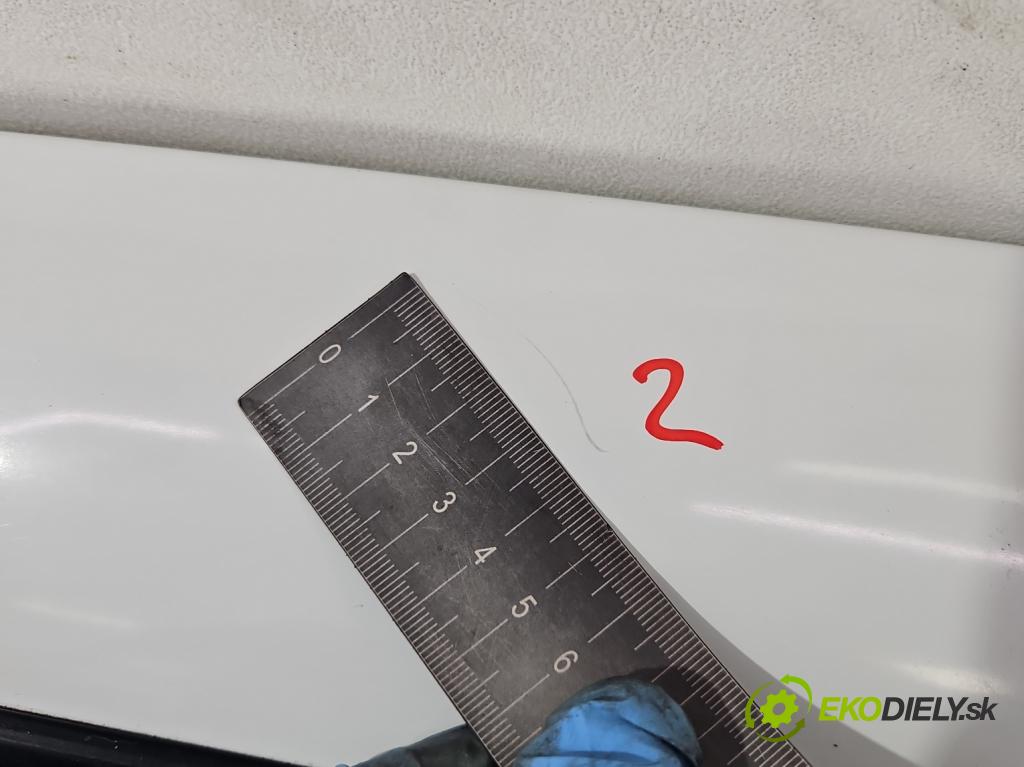 Suzuki Swift Mk5 1989-2004 1.0 JEDEN: 53KM manual 39 kW 993 cm3 5- zadní kufrové dveře  (Zadní kapoty)