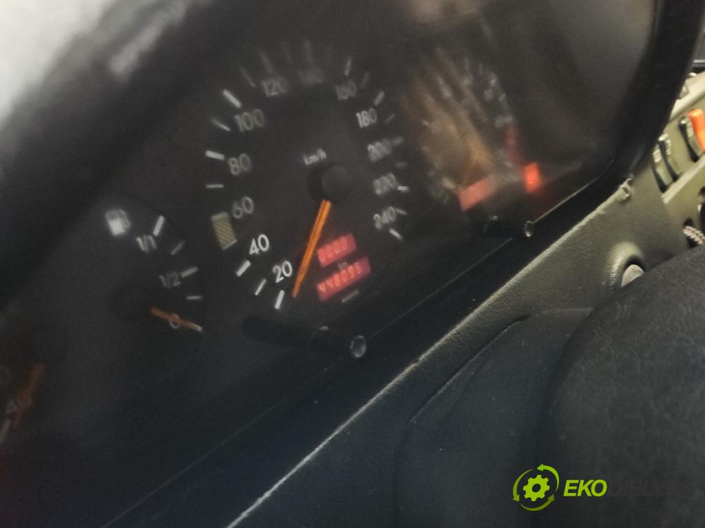 Mercedes C W202 1993-2001 1.8 122 HP manual 90 kW 1799 cm3 4- prístrojovka/ budíky 2025404811 (Prístrojová doska)