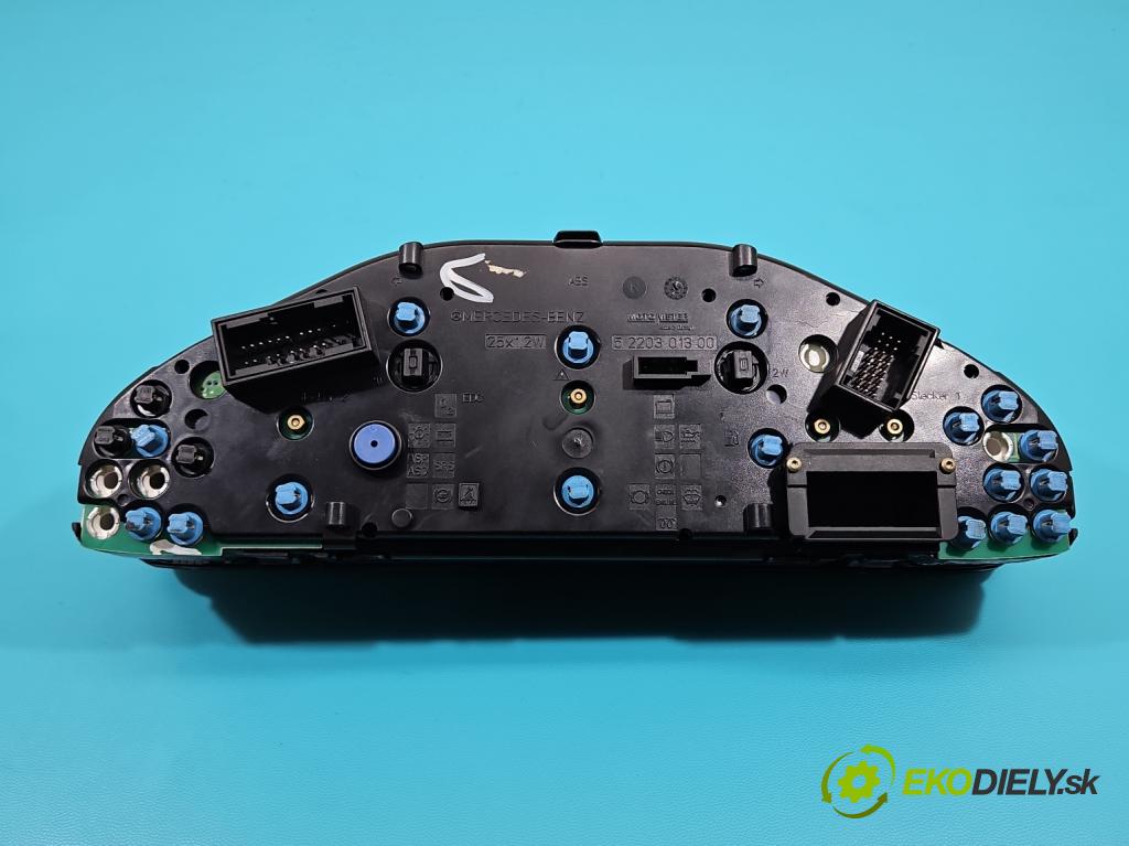Mercedes C W202 1993-2001 1.8 122 HP manual 90 kW 1799 cm3 4- prístrojovka/ budíky 2025404811 (Prístrojová doska)