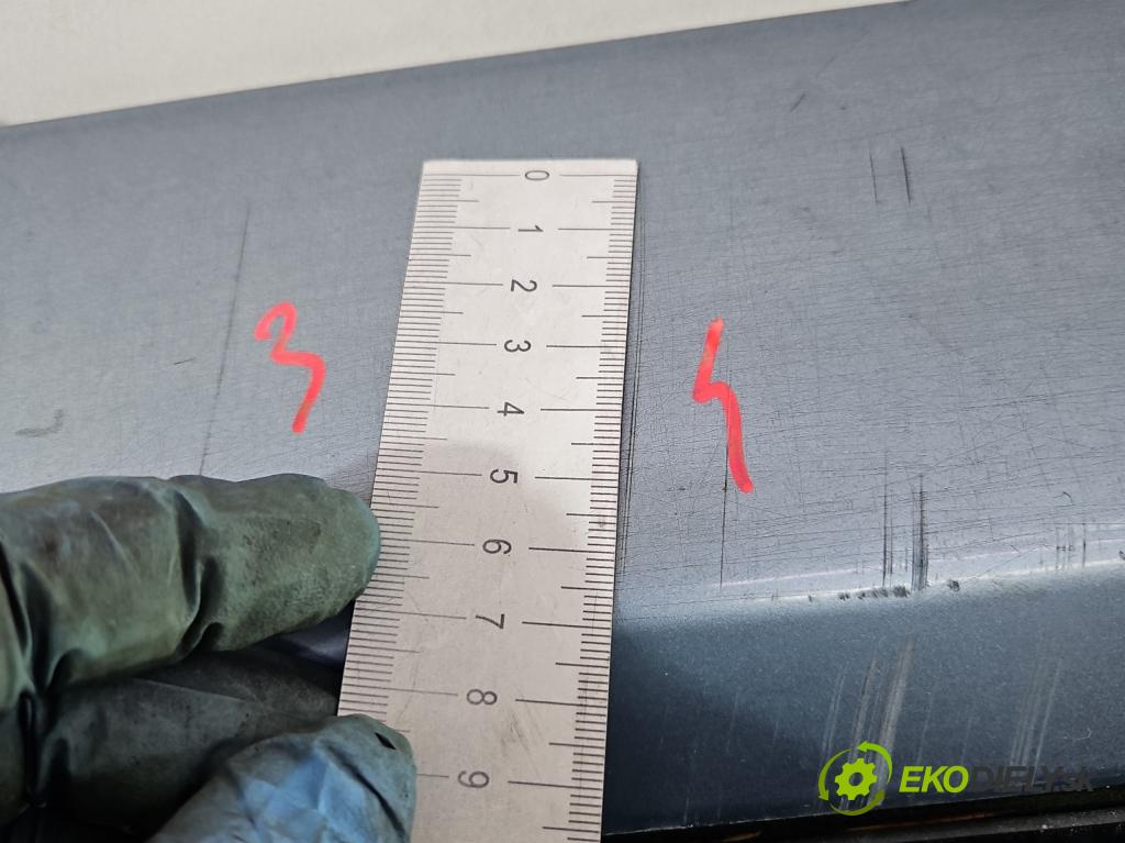 Vw Passat B3 1988-1993 1.9 td 75 hp manual 55 kW 1896 cm3 5- zadní kufrové dveře  (Zadní kapoty)