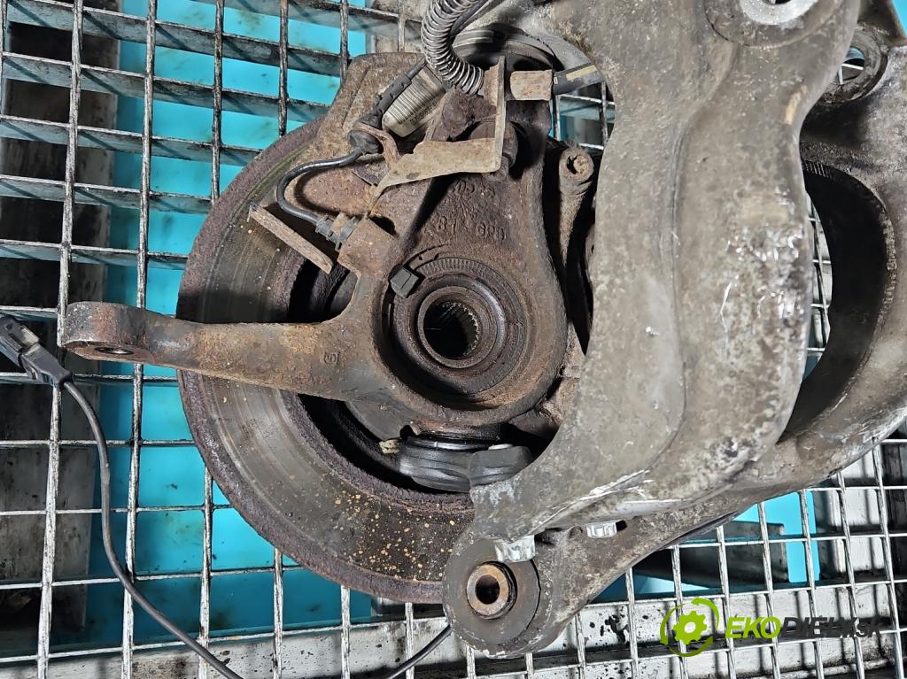 Peugeot 407 2.0 hdi 136 HP manual 100 kW 1997 cm3 5- náboj ľavé  (Náboje)