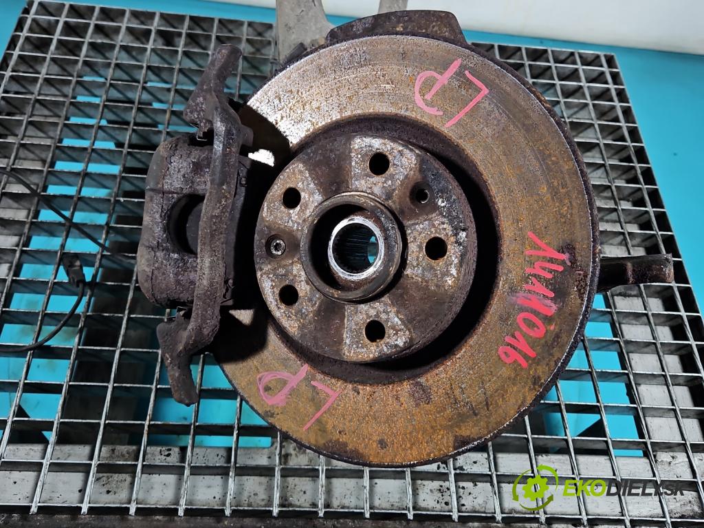 Peugeot 407 2.0 hdi 136 HP manual 100 kW 1997 cm3 5- náboj ľavé  (Náboje)