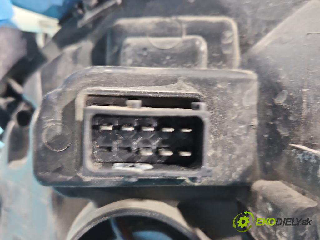 Opel Vectra C 2002-2008 1.8 16v 122 HP manual 90 kW 1796 cm3 4- Reflektor: pravý  (Pravé)