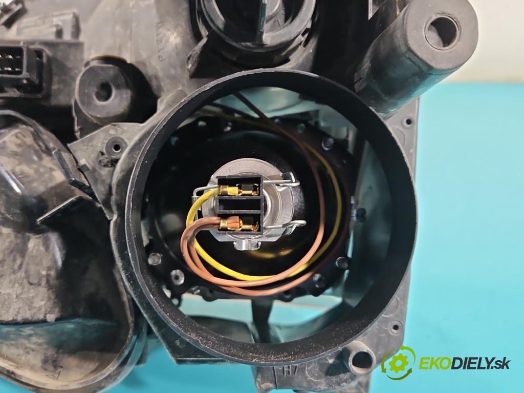 Opel Vectra C 2002-2008 1.8 16v 122 HP manual 90 kW 1796 cm3 4- Reflektor: pravý  (Pravé)