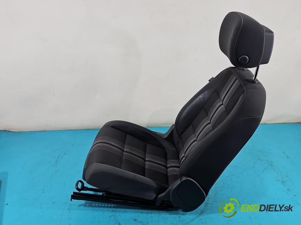 Vw Touran I 2003-2015 1.4 tsi 140 HP manual 103 kW 1390 cm3 5- Sedačka pravý  (Sedačky, sedadlá)