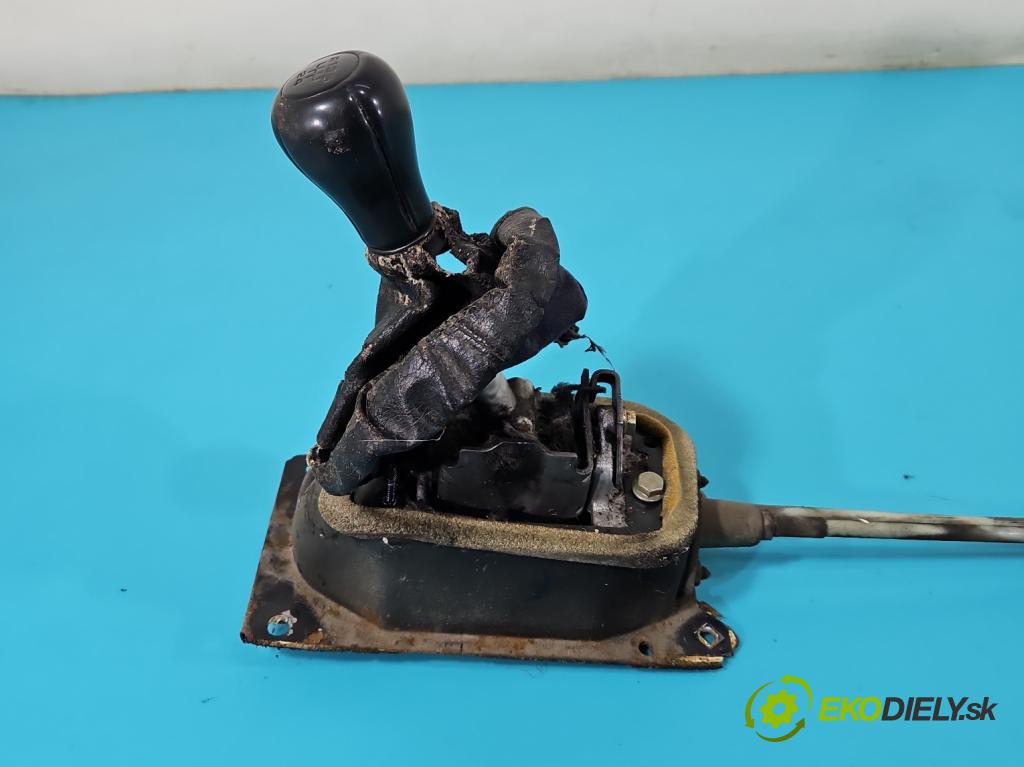 Vw Passat B3 1988-1993 1.9 td 75 hp manual 55 kW 1896 cm3 5- kulisa změny stupňová  (Rýchlostné páky / kulisy)