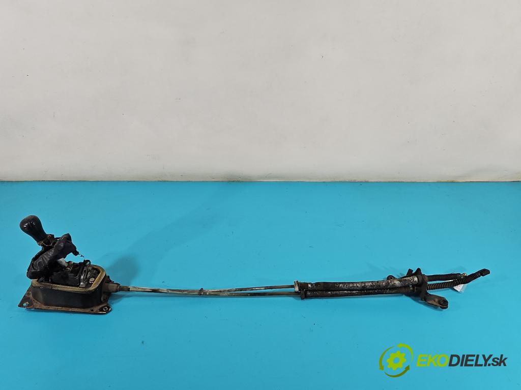 Vw Passat B3 1988-1993 1.9 td 75 HP manual 55 kW 1896 cm3 5- Páka: Změny: stupeň,rýchlosť  (Rýchlostná páka (kulisa))