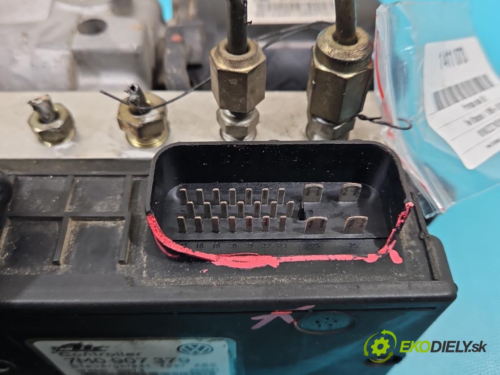 Vw Sharan I 1995-2010 2.0 8V 116 HP manual 85 kW 1984 cm3 5- čerpadlo abs 7M0907379 (Pumpy ABS)