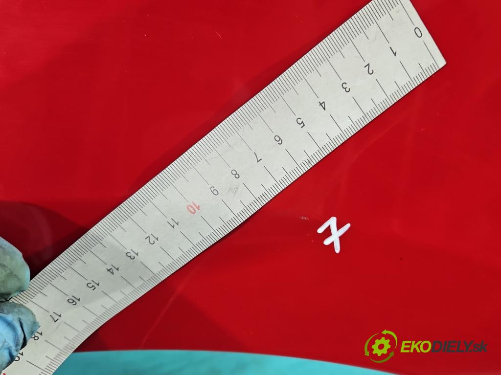 Hyundai I30 I 2007-2012 1.6 16V 122 hp manual 90 kW 1591 cm3 5- blatnik přední levý  (Predné ľavé)