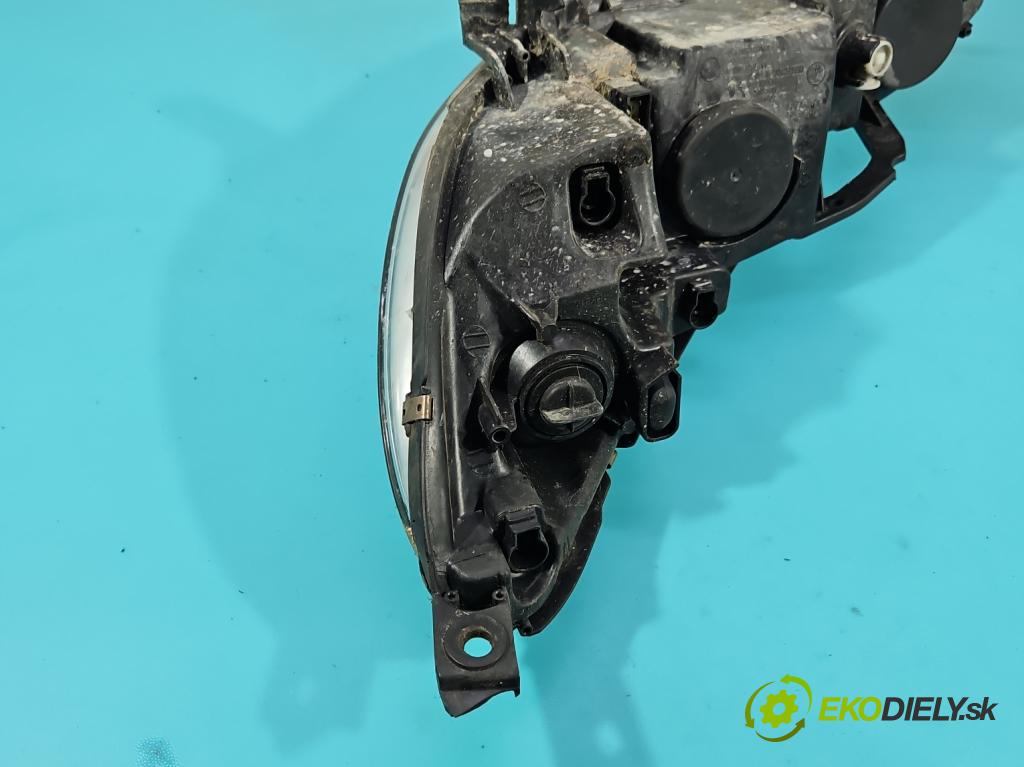 Peugeot 407 2.0 HDI 136 HP manual 100 kW 1997 cm3 5- Reflektor: pravý (Pravé)